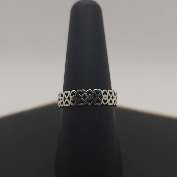Sterling Silver Heart Pattern Band Ring Size 8 (NWOT) - Picture 1 of 4